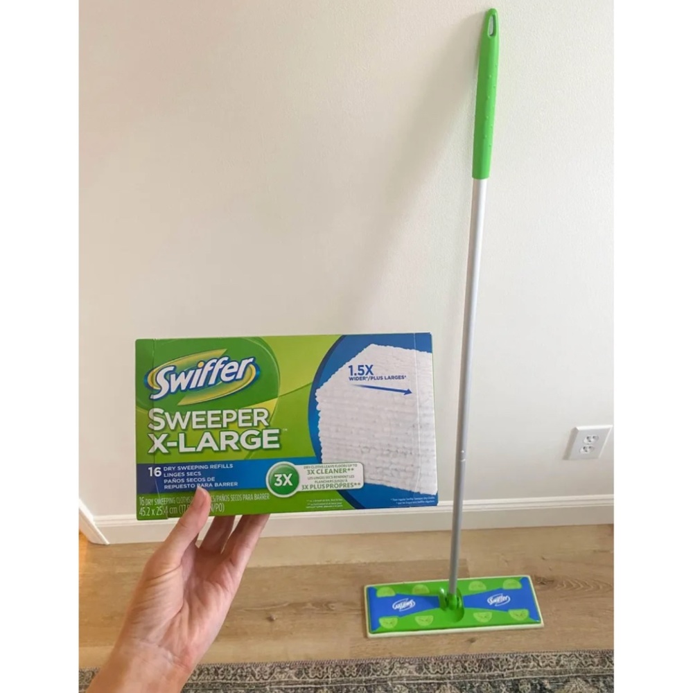 Swiffer XL Mop 17” & Swiffer XL Dry Sweeping Cloths
